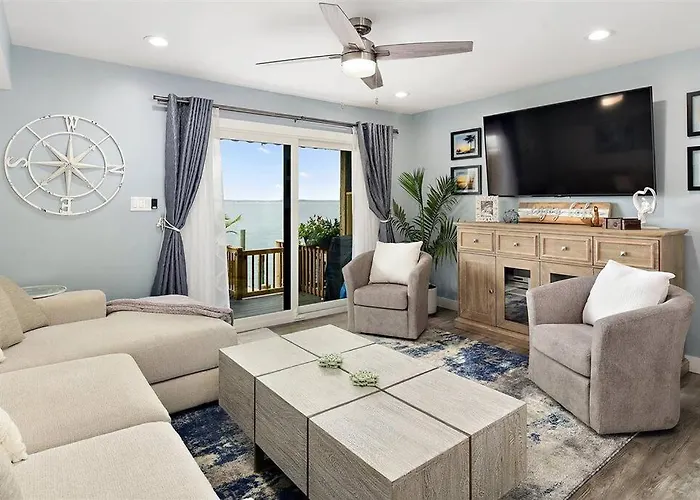 Holiday home Sunset Fishing Paradise 3b B Bay Front Townhome *